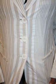 Cara Damen Blazer bege weiss gestreift