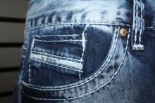 Viazoni Jeans Hugo LIMA mit weissen Ziernähten